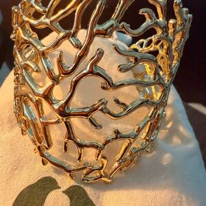 Chloe + Isabel Gold Branch Cuff Bracelet
B1